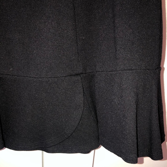 Ruffled mini skirt - Picture 4 of 6